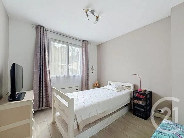 Maison à vendre  5 pièces - 88,30 m 2   MONTFERMEIL  - 93