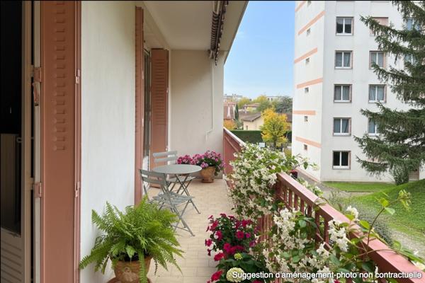 Appartement à vendre 3 pièces BRON (69)