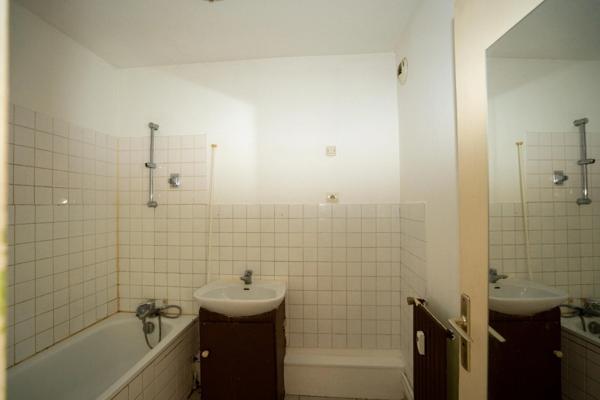 Appartement à vendre 3 pièces BRON (69)