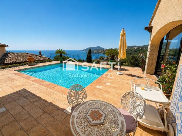 Villa vue panoramique, 500mt de la mer