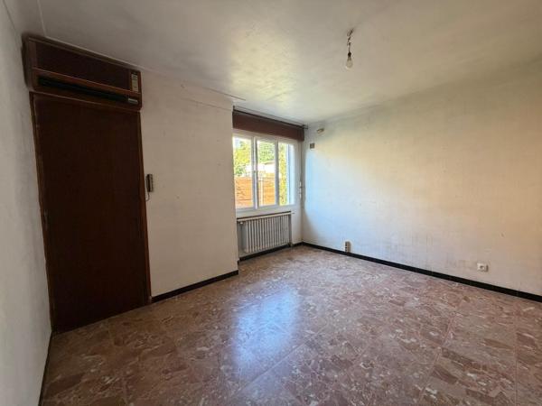 Serinette , grande maison familiale