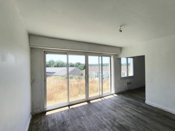 Maison à vendre 87 920 € Montguyon 3 p 68 m² DPE F
