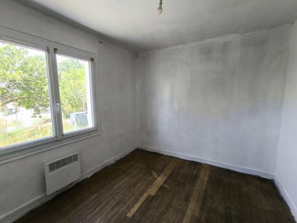 Maison à vendre 87 920 € Montguyon 3 p 68 m² DPE F
