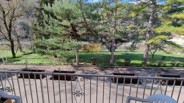 Trans-en-Provence – T2 55 m² – balcon sans vis-à-vis – garage – cave