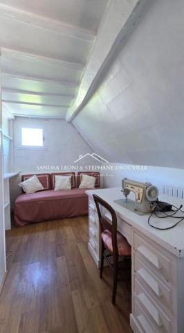 PROCHE CHARTRES - THIVARS - CHARMANTE MAISON DE VILLE de 295 m², 8 pièces