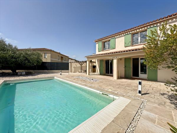 Maison Martigues 5 pièce(s) 166 m2 - 4 chambres et un bureau