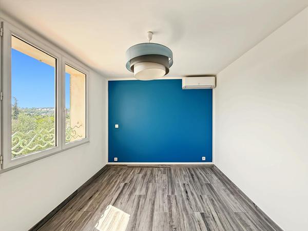 Maison Martigues 5 pièce(s) 166 m2 - 4 chambres et un bureau