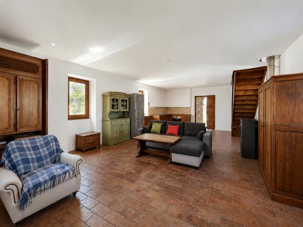 Exclusivité - Sud Ardèche - 07460 - Maison indépendante en pierres 100 m2  – 3 chambres, jardin intimiste et terrasse couverte