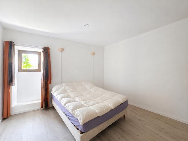Exclusivité - Sud Ardèche - 07460 - Maison indépendante en pierres 100 m2  – 3 chambres, jardin intimiste et terrasse couverte