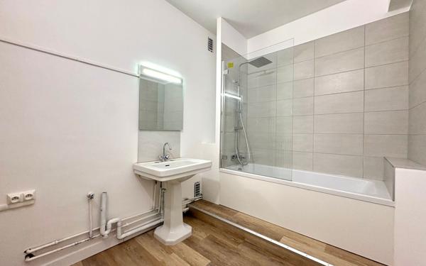 Appartement à vendre    3 pièces •  Valenciennes