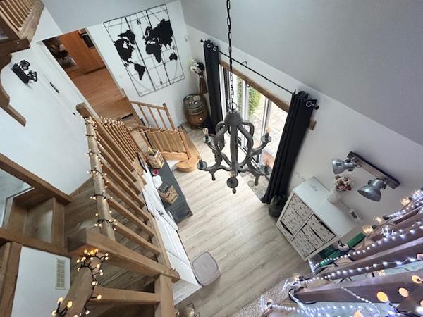 Marcoussis (91460) MARCOUSSIS - Ancien Corps de Ferme Rénové - Belles prestations - Excellent état - Garage - Jardin 800 m2