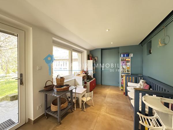 Maison 5 pièce(s) 3 chambre(s) 195 m²