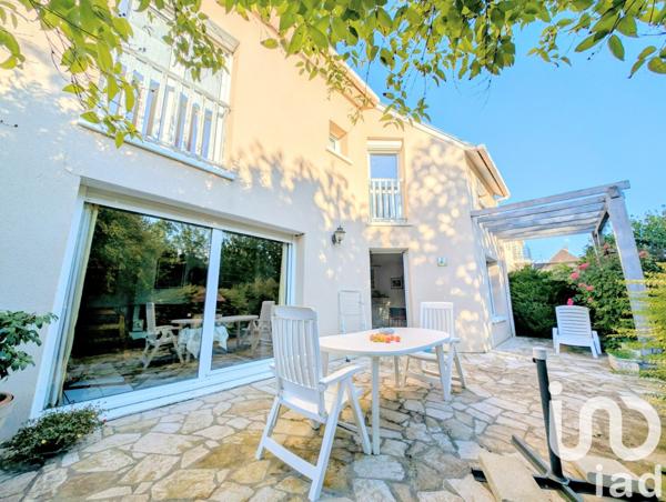 Maison d’architecte 6 pièces de 125 m² à Triel-sur-Seine (78510)