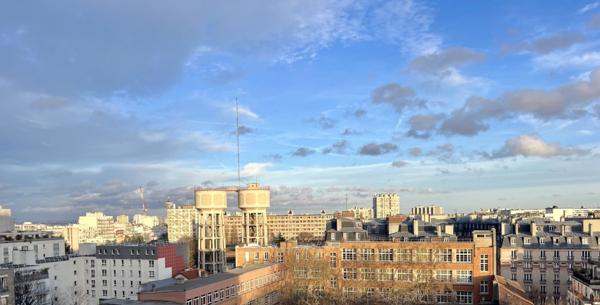 Pelleport - Télégraphe : Grand 2 pièces avec vue dégagée sans vis à vis au sein d'une résidence recherchée