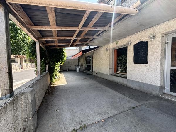 Local Commercial - 194 m²