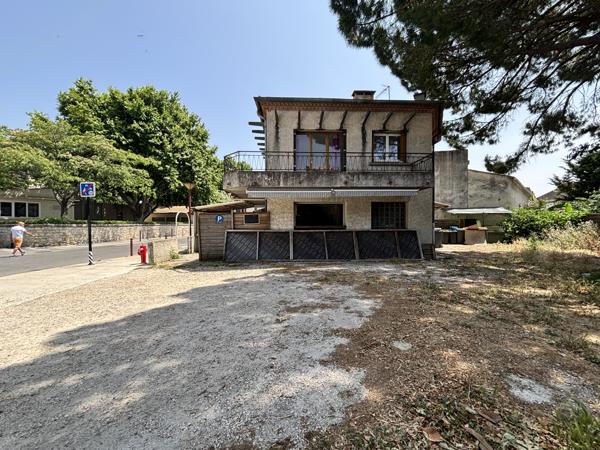 Local Commercial - 194 m²