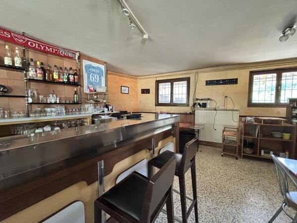 Local Commercial - 194 m²