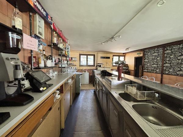 Local Commercial - 194 m²