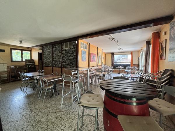 Local Commercial - 194 m²