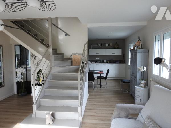 SAUBENS (31600) : villa T6, 150 m2, 4 chambres, sous-sol 150 m2, combles, dans un parc de 1500 m2