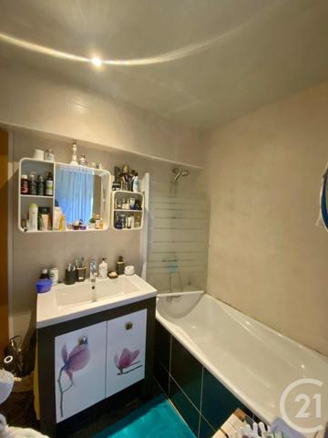 Appartement F5 à vendre  5 pièces - 84,79 m2 YUTZ - 57