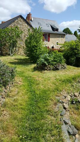 Investissement malin : maison avec locataire à Marigné !