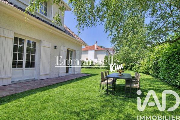 Maison à vendre 10 pièces 270 m² Montmorency