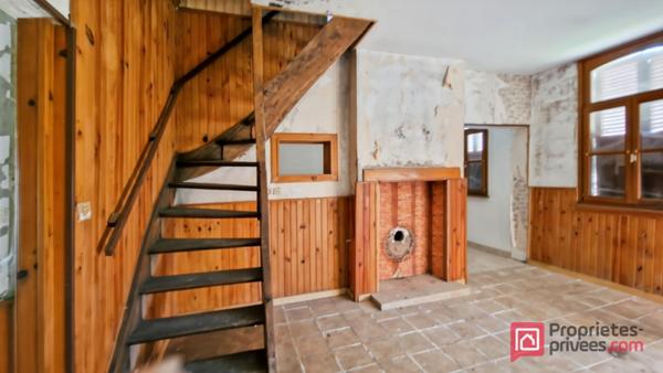 Maison de 85  m² à rénover  sur 833 m² de terrain Proche Hesdin