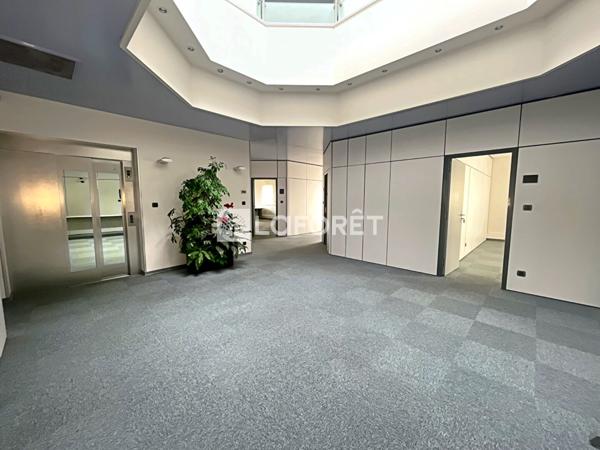 Achat bureau Izernore - 1405 m² - 2 037 844 €