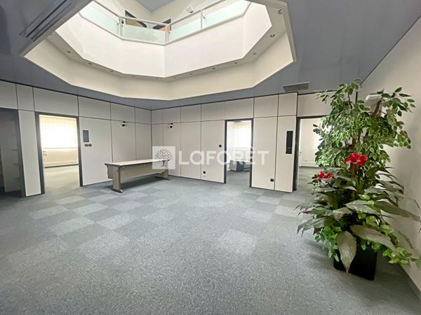 Achat bureau Izernore - 1405 m² - 2 037 844 €