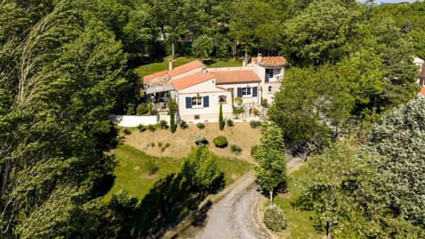 Superbe villa 153m² avec véranda, terrasses et jar - REF. VM463