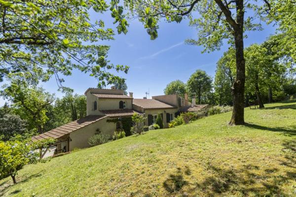 Superbe villa 153m² avec véranda, terrasses et jar - REF. VM463