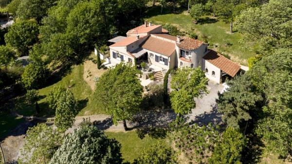Superbe villa 153m² avec véranda, terrasses et jar - REF. VM463