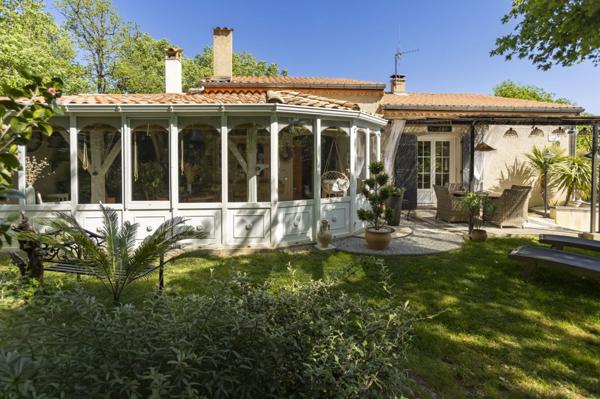 Superbe villa 153m² avec véranda, terrasses et jar - REF. VM463