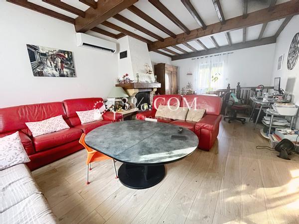 Maison 6 pièce(s) 3 chambre(s) 179.73 m²