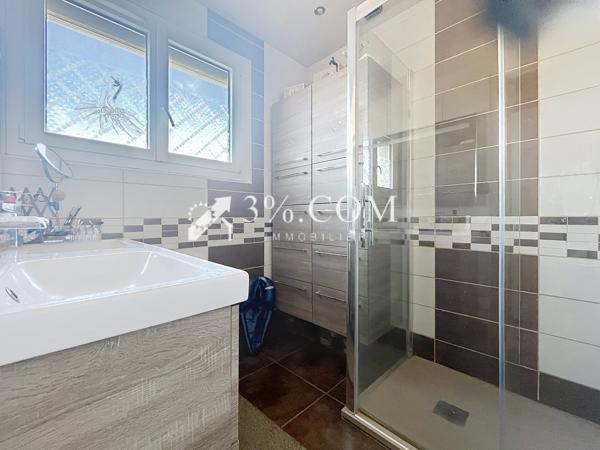 Maison 6 pièce(s) 3 chambre(s) 179.73 m²