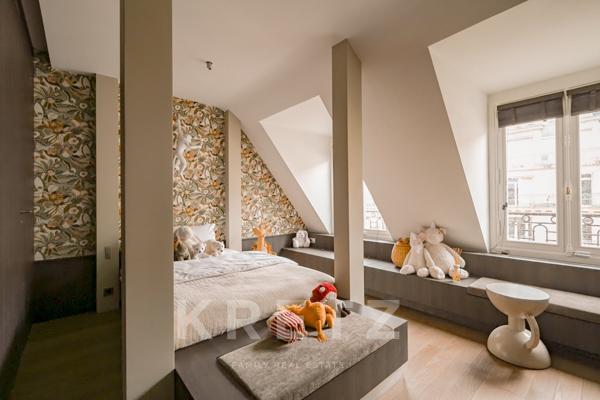 Duplex rénové avec vue sur les Invalides