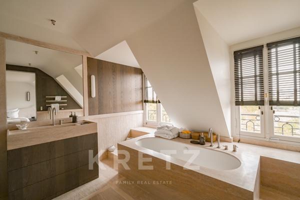 Duplex rénové avec vue sur les Invalides