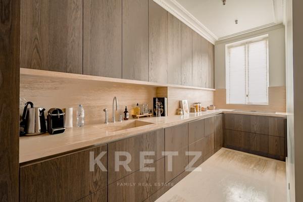 Duplex rénové avec vue sur les Invalides