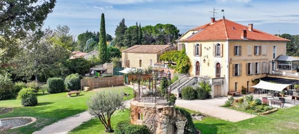 Maison 33 pièces - 1000 m² Bien prestige