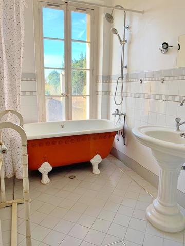 Maison 33 pièces - 1000 m² Bien prestige