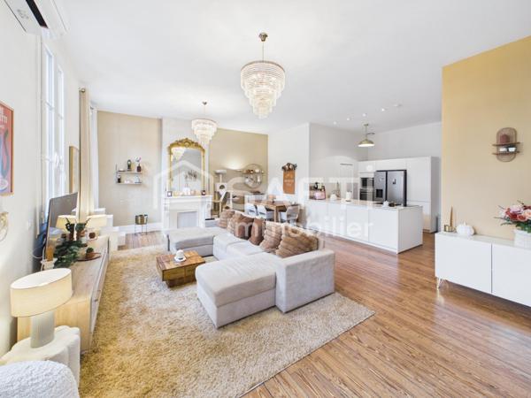 À VENDRE – Élégant appartement de caractère – 146 m² – Bordeaux centre