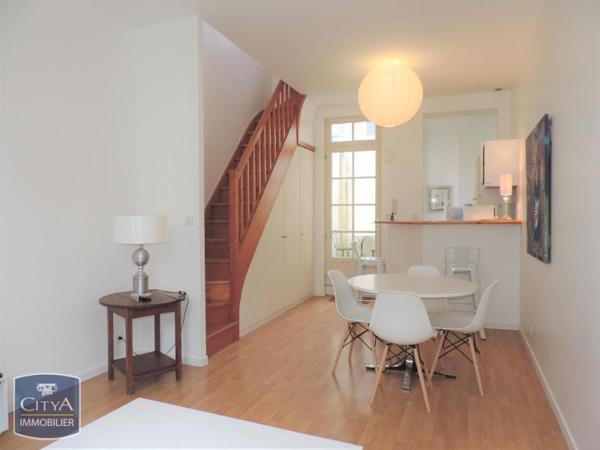 Appartement à louer 2 pièces 47.3m²