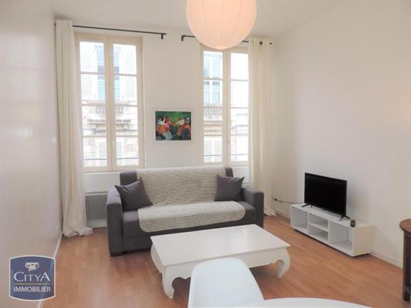 Appartement à louer 2 pièces 47.3m²