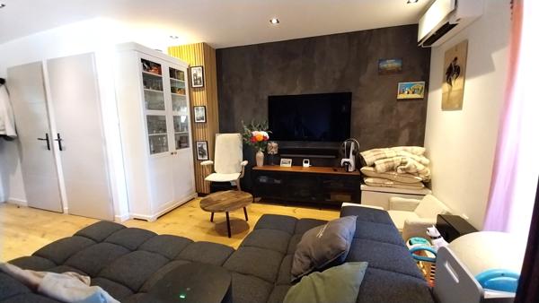 Bormes-les-Mimosas (83230) Magnifique duplex en plein centre ville de Bormes les Mimosas