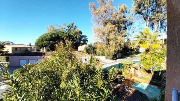 Bormes-les-Mimosas (83230) Magnifique duplex en plein centre ville de Bormes les Mimosas