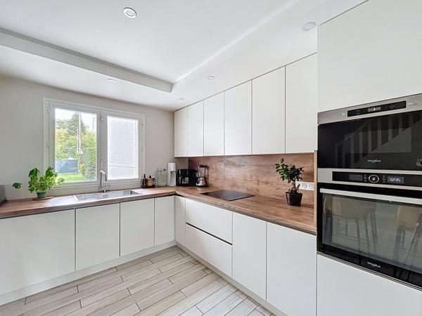 Maison 4 chambres garage, sous-sol