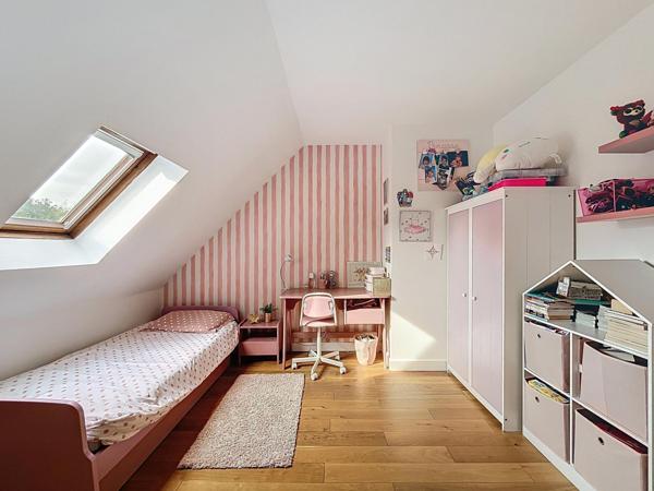 Maison 4 chambres garage, sous-sol