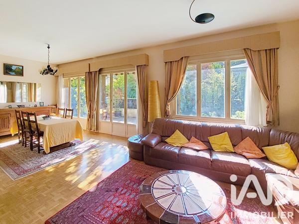 Maison à vendre 8 pièces 222 m² Jouy-en-Josas