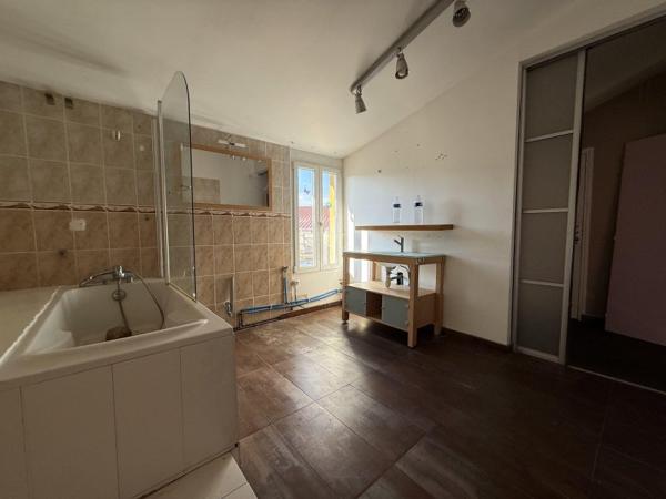 Vente / Appartement à rénover à Hérépian (34600)